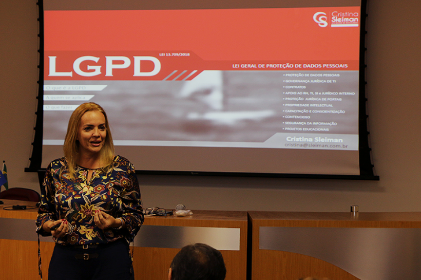 Dra. Cristina Sleiman em palestra sobre LGPD